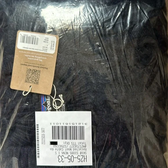 NWT recycled wool blend cable knit crew neck sweater - Picture 4 of 6